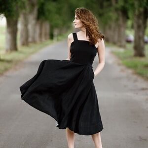 SON DE FLOR LINEN PINAFORE JUMPER STYLE DRESS - L
